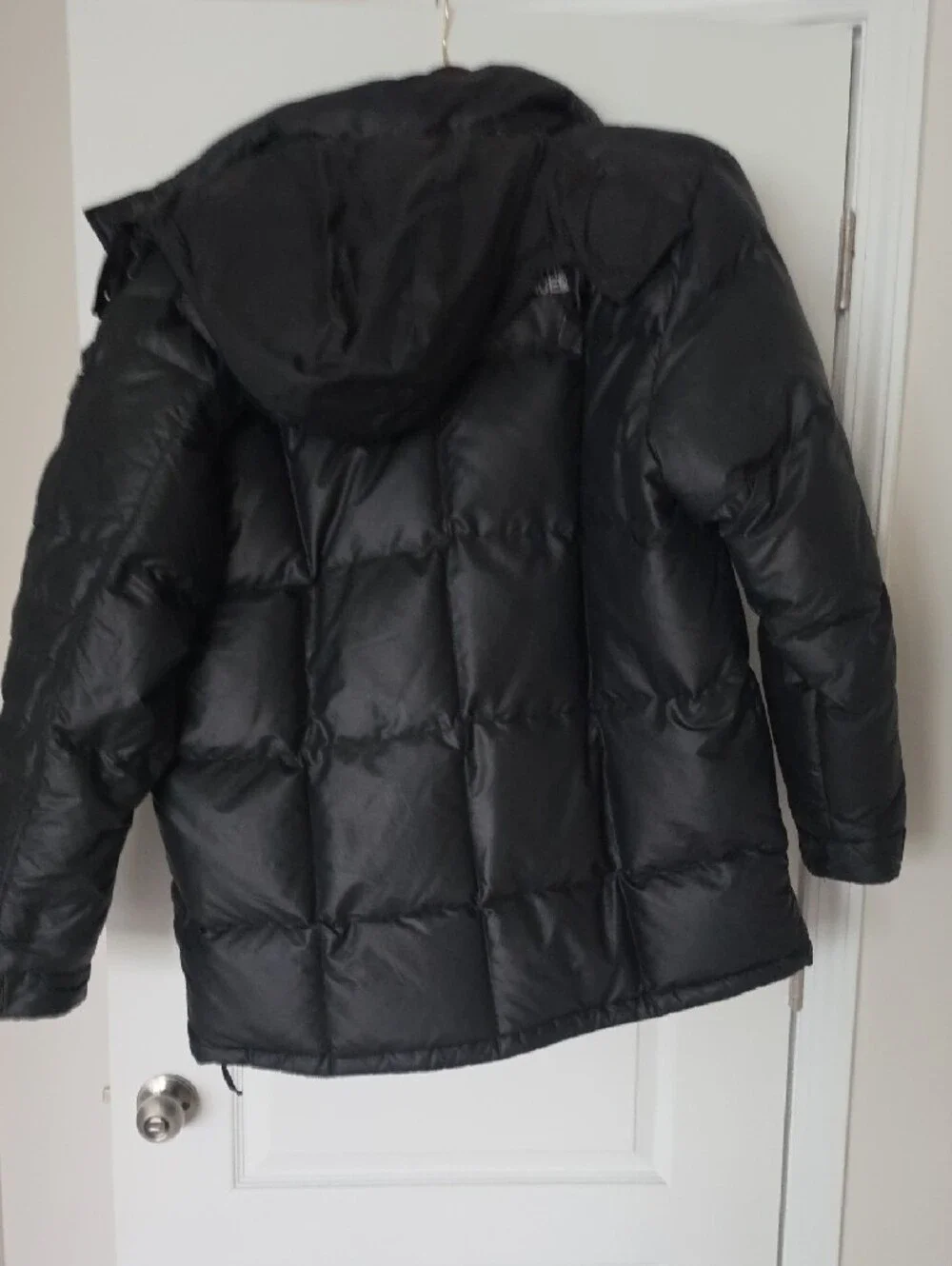 The North Face Men's Black Insulated Puffer Coat 550